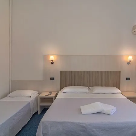 Perla Del Mare 3* Lido di Camaiore