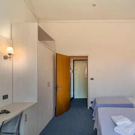 Perla Del Mare Hotel 3*