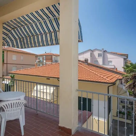 Otel Perla Del Mare Lido di Camaiore