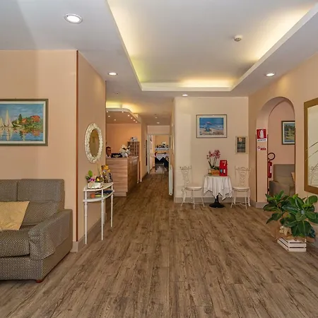 Perla Del Mare 3* Lido di Camaiore